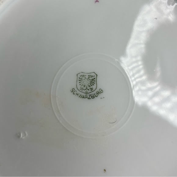 Schwarzburg Rudolstadt Neo Classical lady Portrait 24K Gold Hand Painted Plate. - Picture 4 of 4